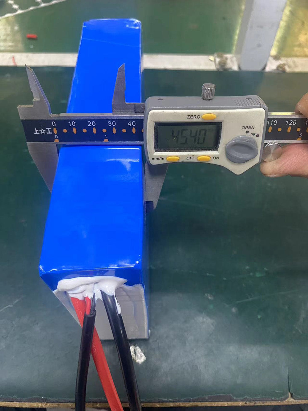 Molicel 21700 Cells 12S3P 50.4V Battery Pack with 5A Charger for Efoil Hydrofoil Boards Electric Foil Assist Skateboard